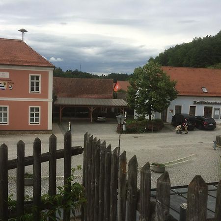 Zur Krone Wolfsegg Eksteriør billede